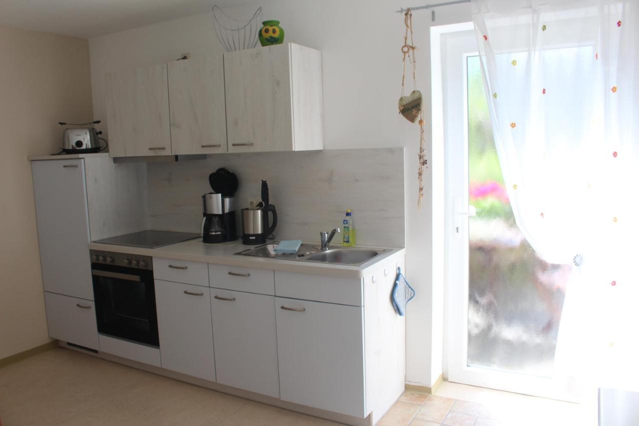 Basislager Hohnstein - Familie Loesel Apartment Ehrenberg  ภายนอก รูปภาพ