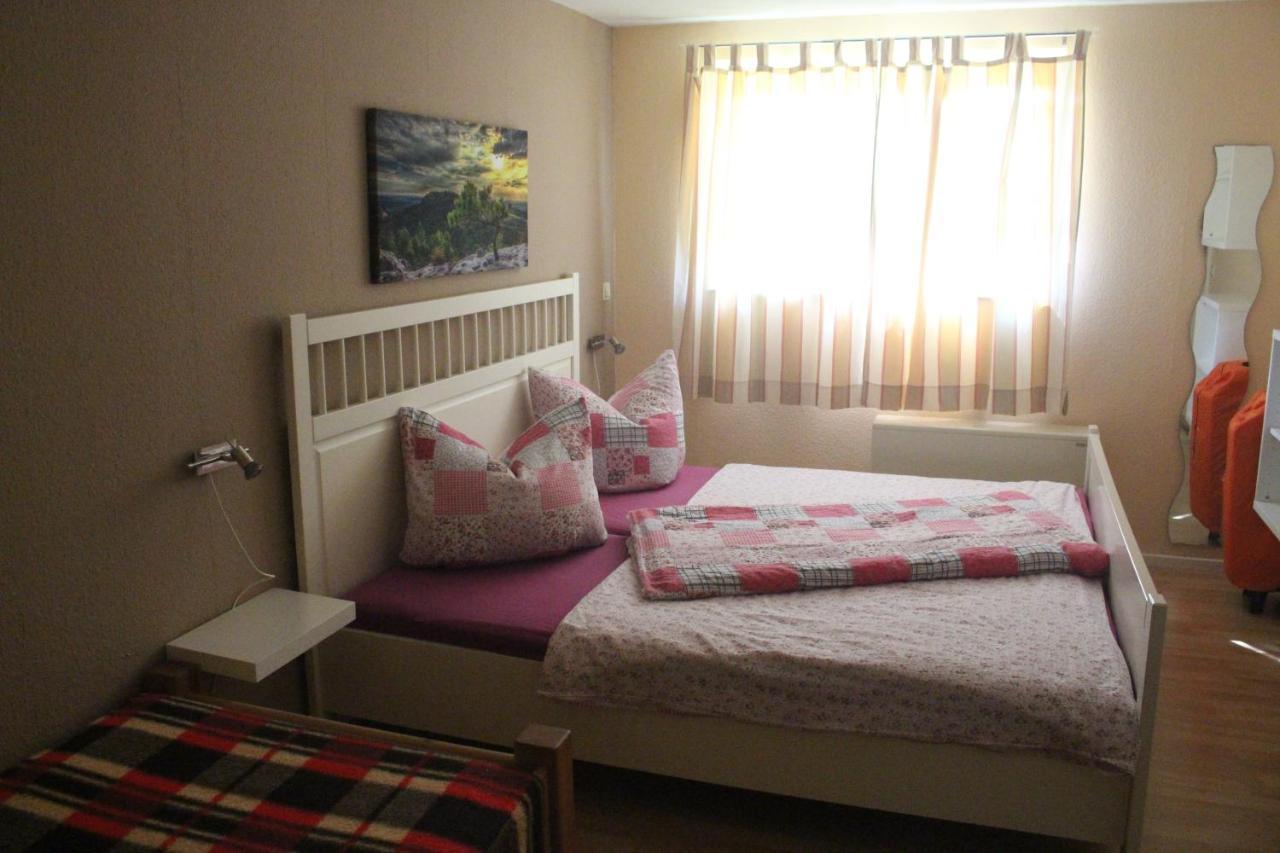 Basislager Hohnstein - Familie Loesel Apartment Ehrenberg  ภายนอก รูปภาพ