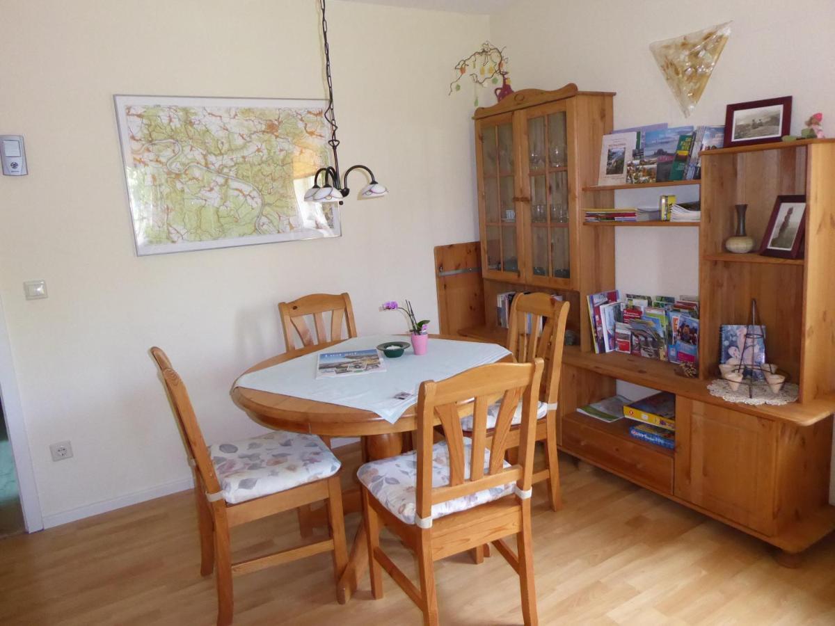 Basislager Hohnstein - Familie Loesel Apartment Ehrenberg  ภายนอก รูปภาพ