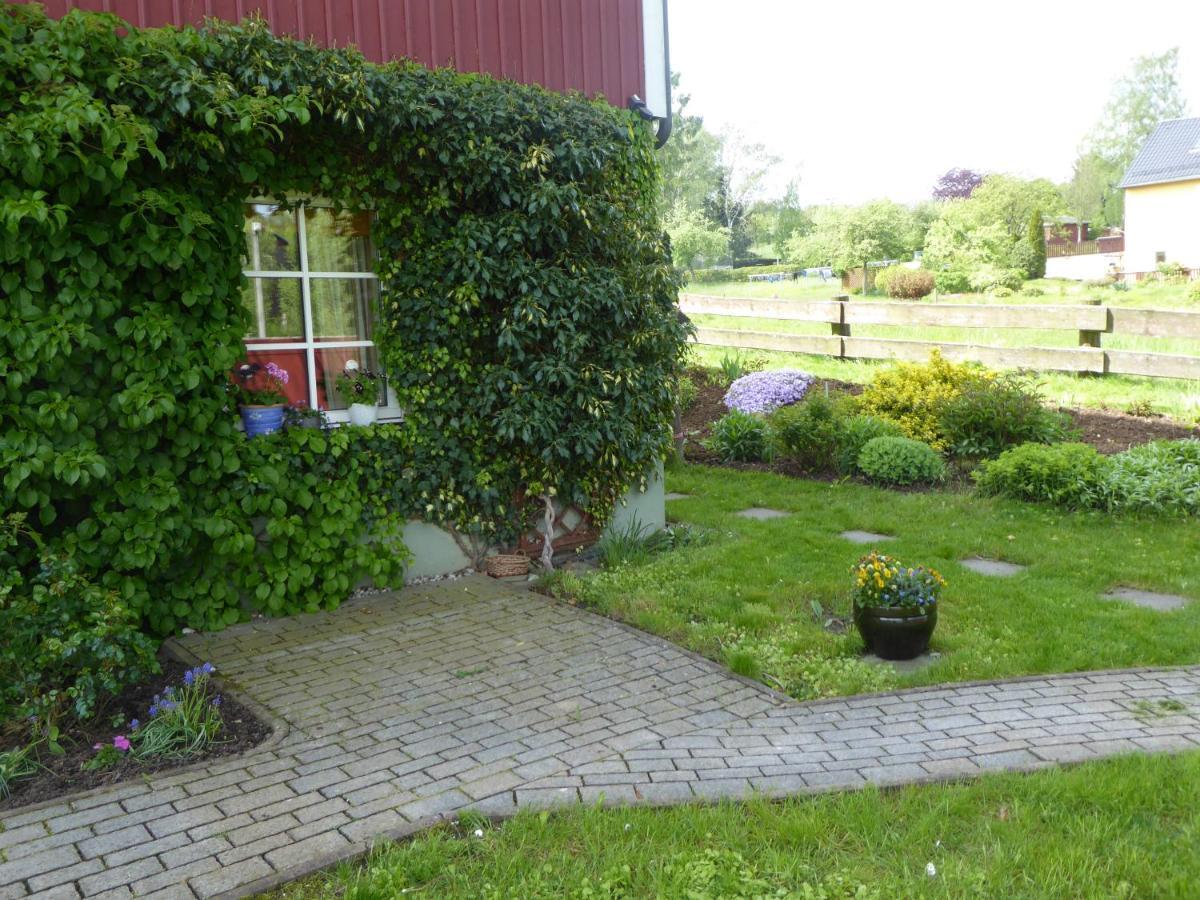 Basislager Hohnstein - Familie Loesel Apartment Ehrenberg  ภายนอก รูปภาพ